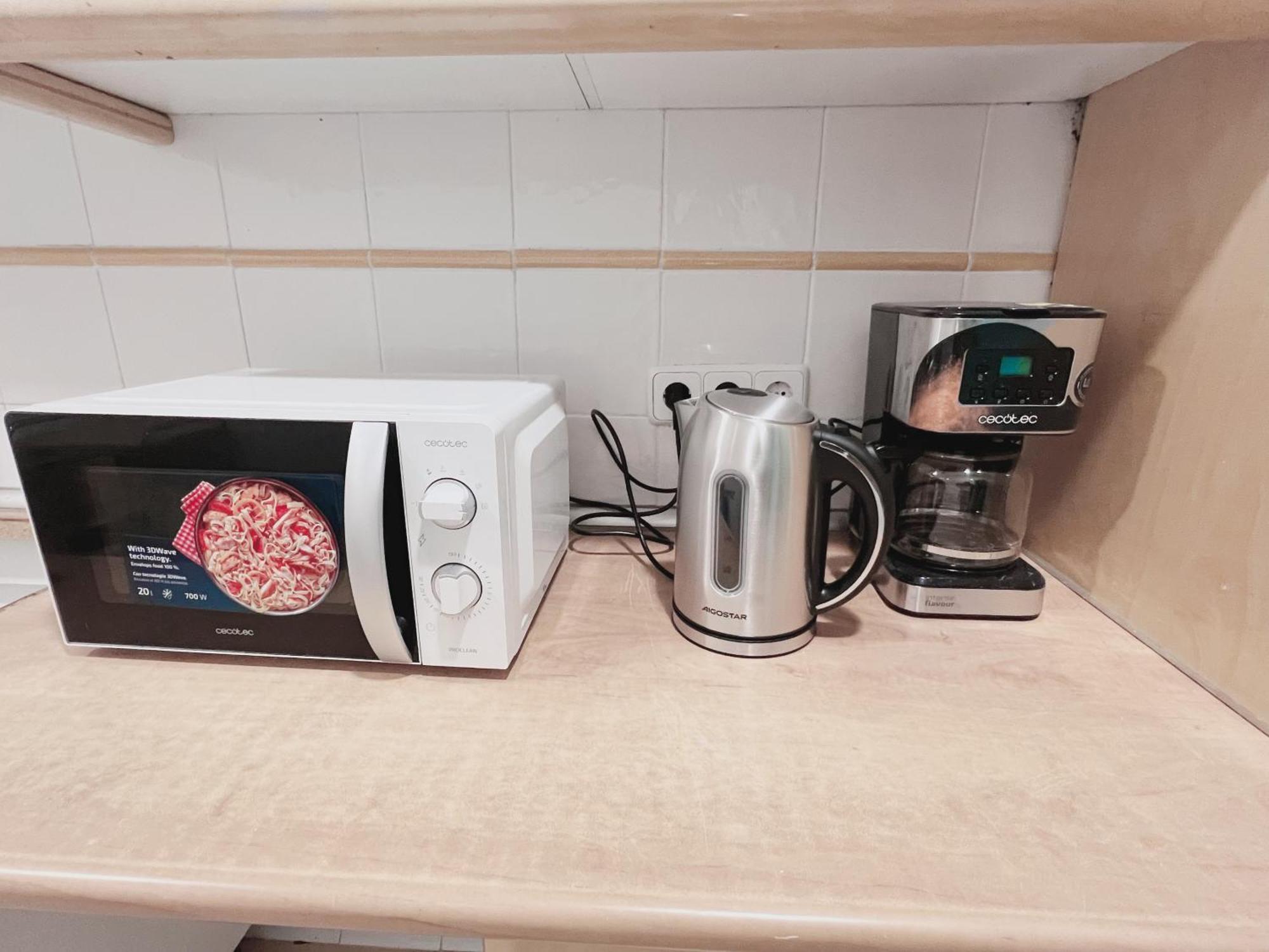 Hostel Las Rosas Madrid Dış mekan fotoğraf