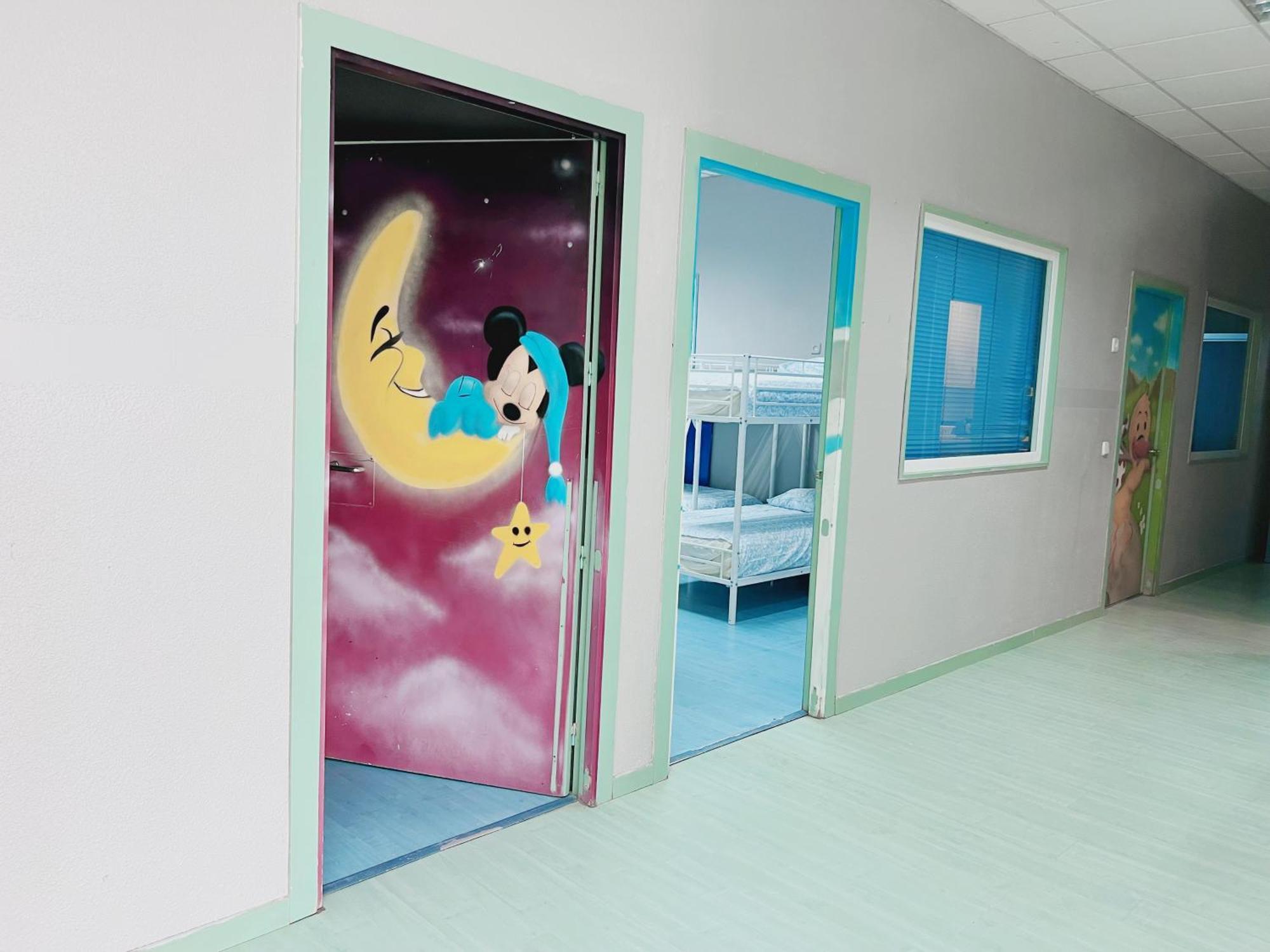 Hostel Las Rosas Madrid Dış mekan fotoğraf
